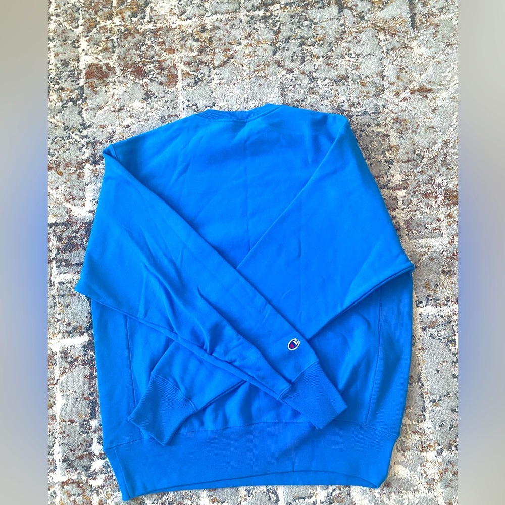 Royal Blue Champion hoodie, medium.